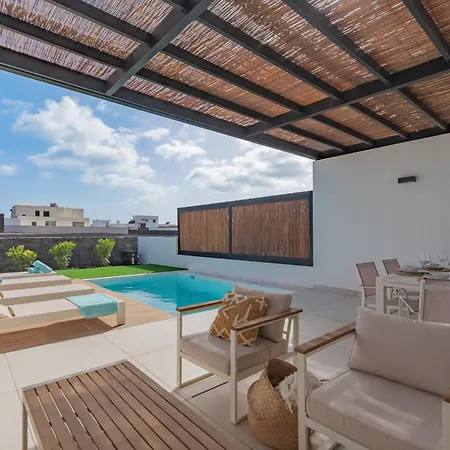 Serena Yuli By Villalia * Playa Blanca (Lanzarote)