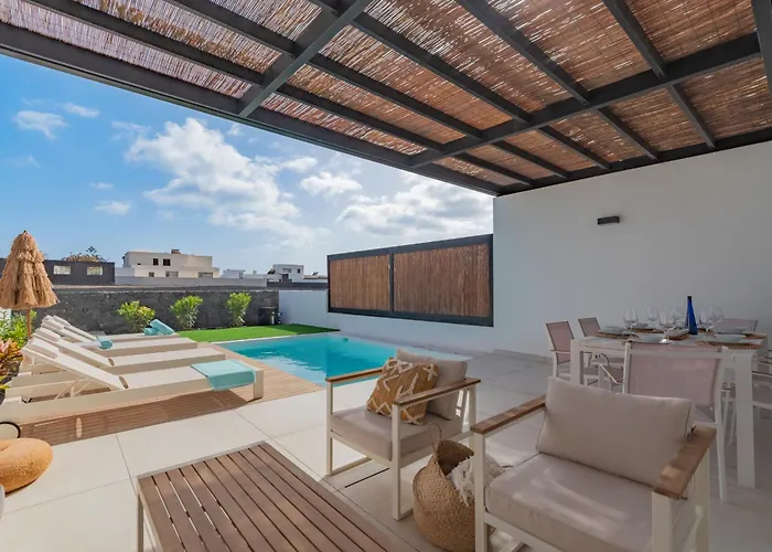 Serena Yuli By Villalia * Playa Blanca (Lanzarote)